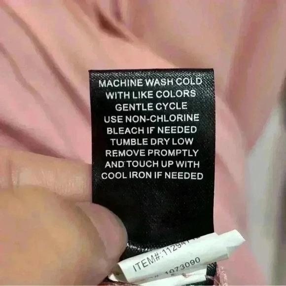 Torrid Pink Pintuck Chiffon Long Sleeve Blouse Size 12 - Picture 5 of 9